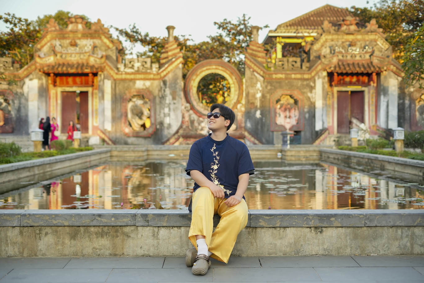 바무 사원 게이트 
